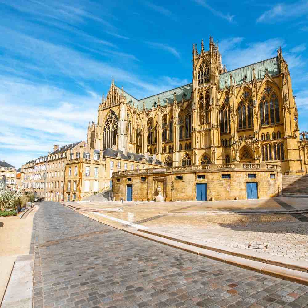 Metz cathédrale - La Brasserie auberge de jeunesse